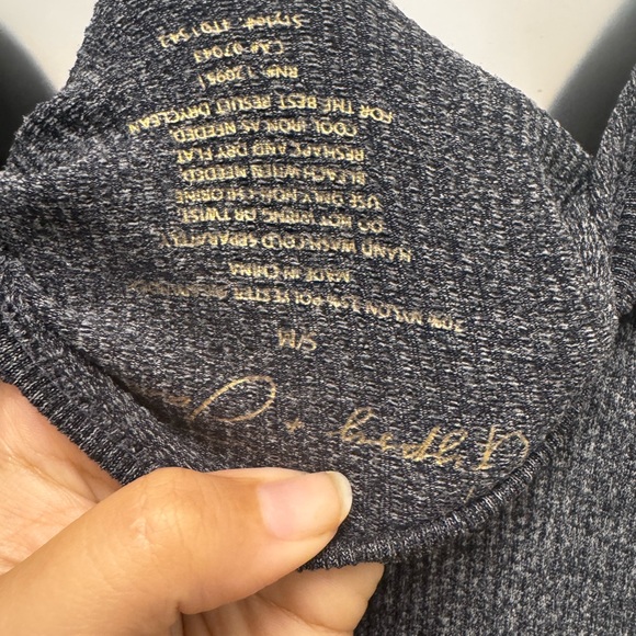 Stylish Gray Ribbed Bodysuit - Picture 3 of 3